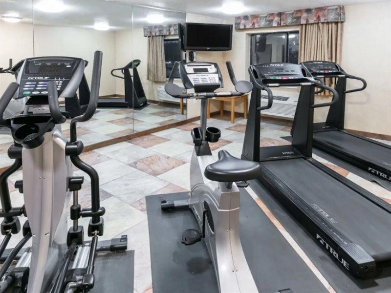 Baymont By Wyndham Arlington At Six Flags Dr Ξενοδοχείο Εξωτερικό φωτογραφία