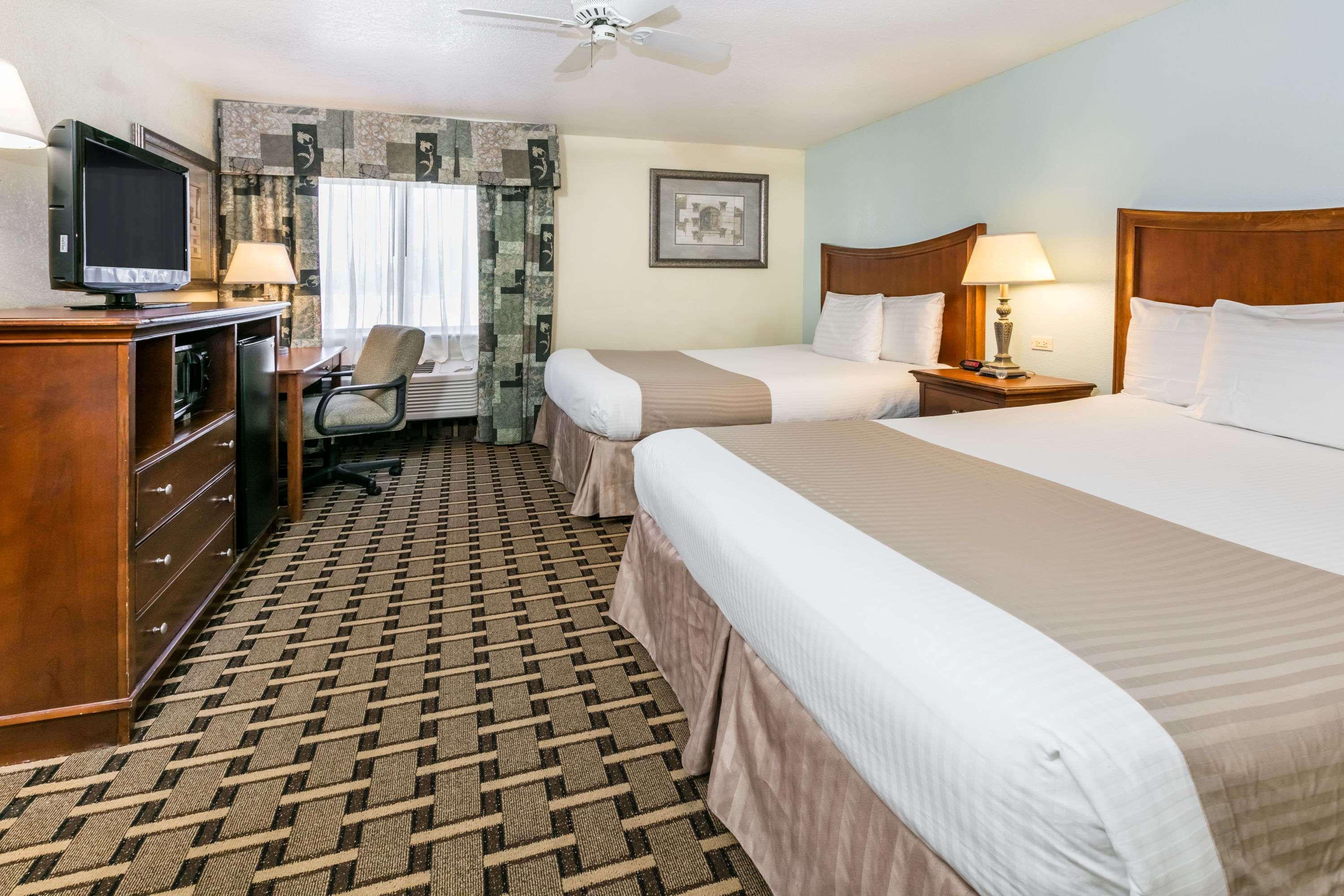 Baymont By Wyndham Arlington At Six Flags Dr Ξενοδοχείο Εξωτερικό φωτογραφία