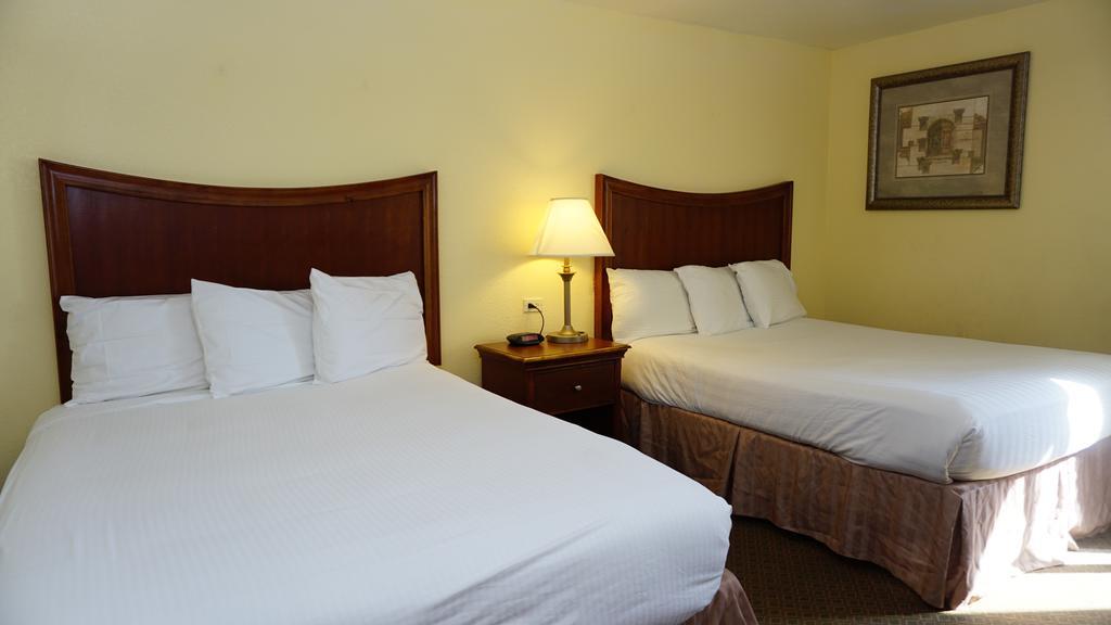 Baymont By Wyndham Arlington At Six Flags Dr Ξενοδοχείο Εξωτερικό φωτογραφία